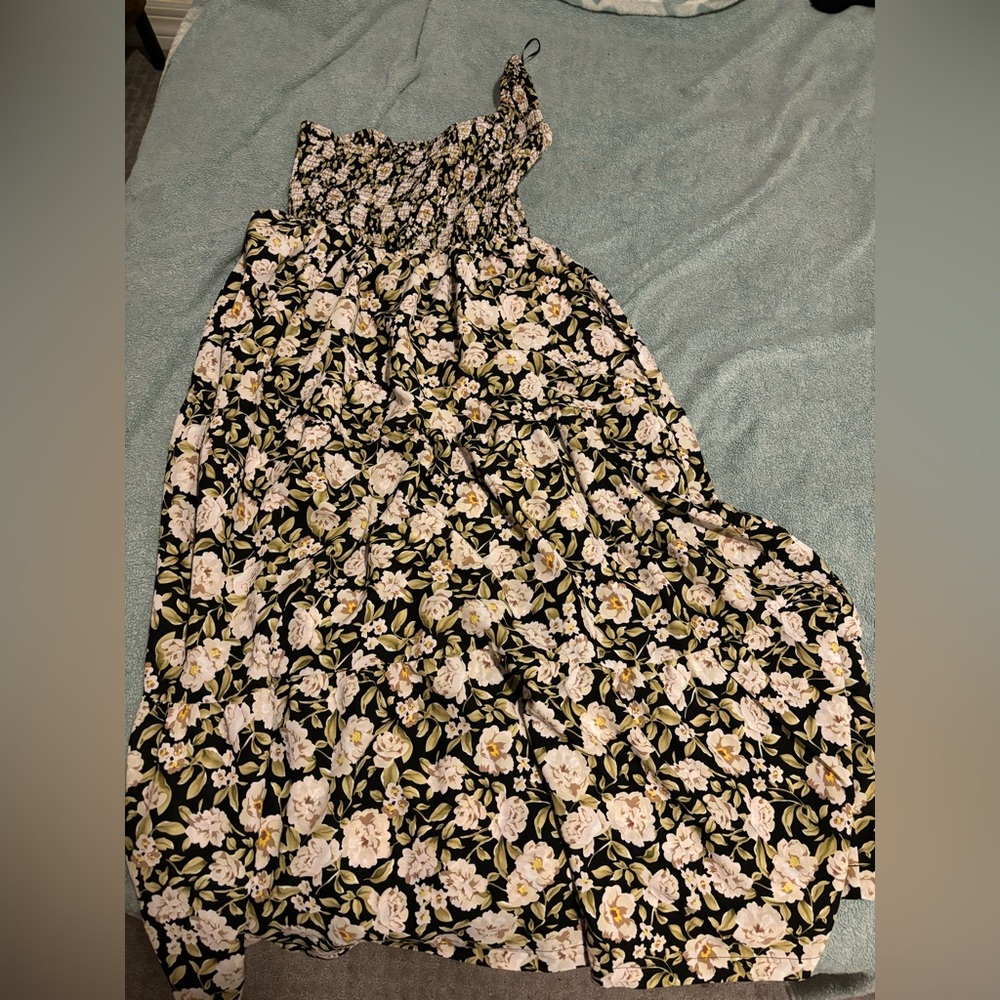 En Saison Black Floral Dress